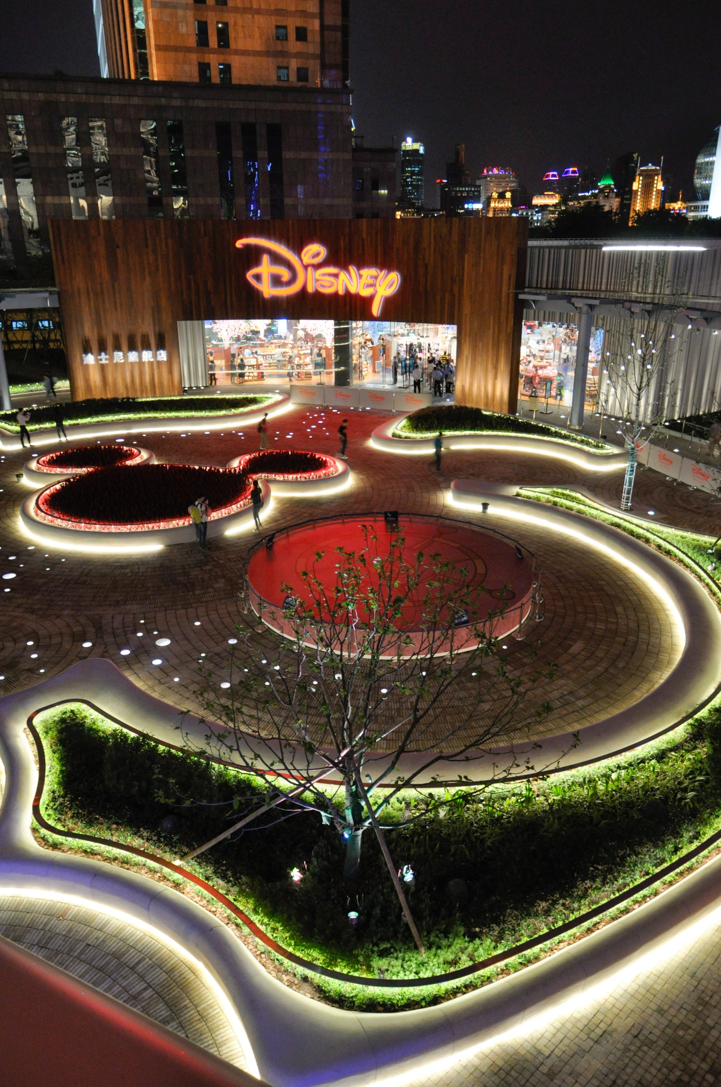 Shanghai Disney store public plaza