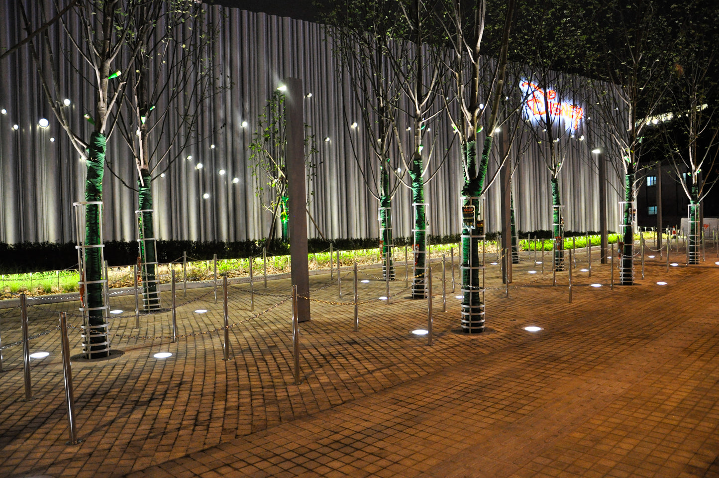 Shanghai Disney store public plaza