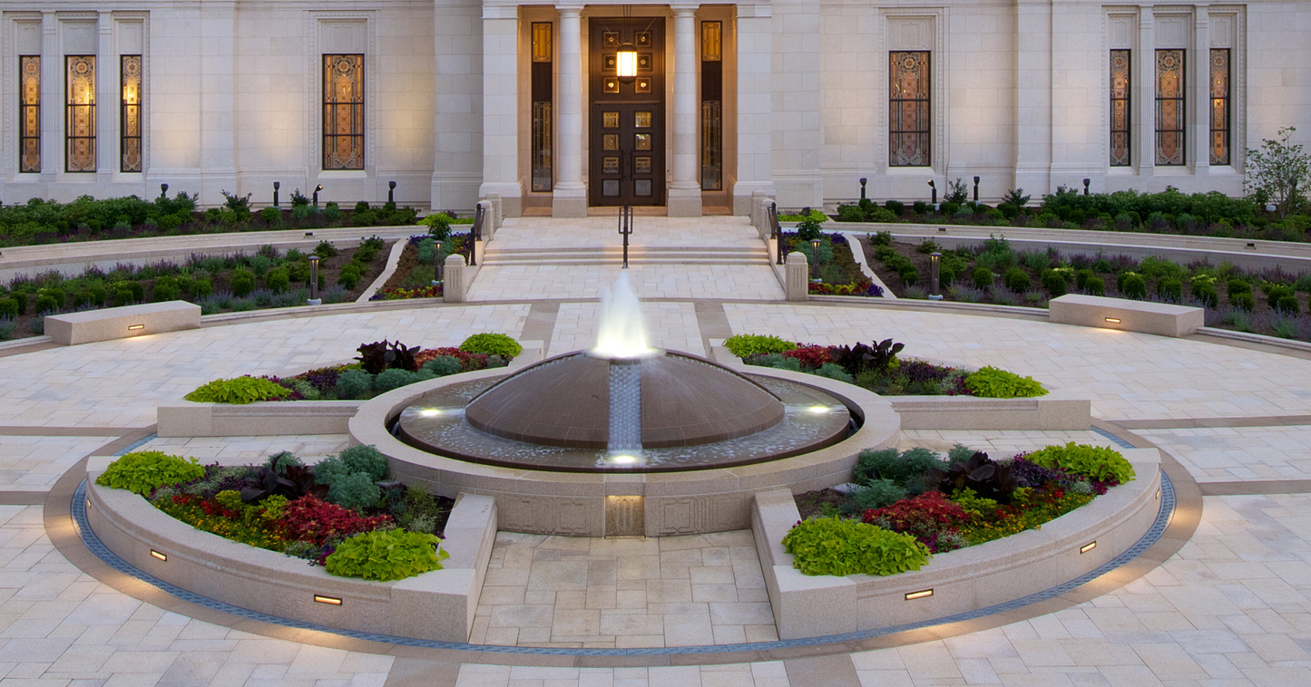 Dome fountain of Indianapolis Temple